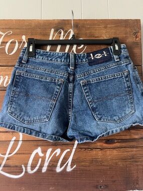 Vintage 🔥 Y2K denim LEI shorts size 3